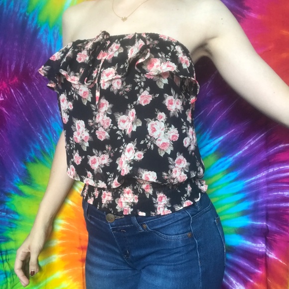 Oboe - Sleeveless Floral Top 🌸 - Picture 1 of 4